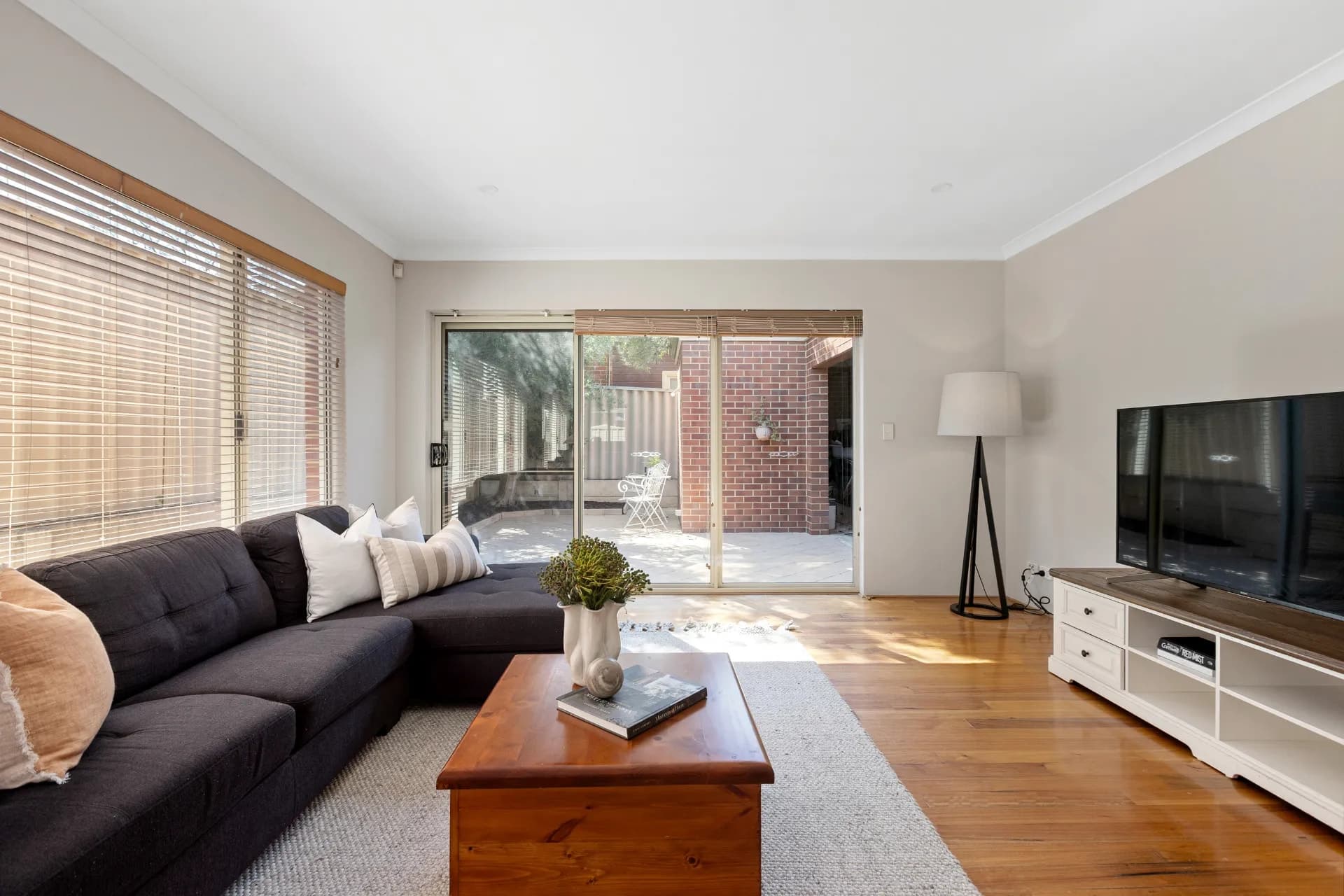 22 Wisbech Street, Bayswater - Thumbnail 7