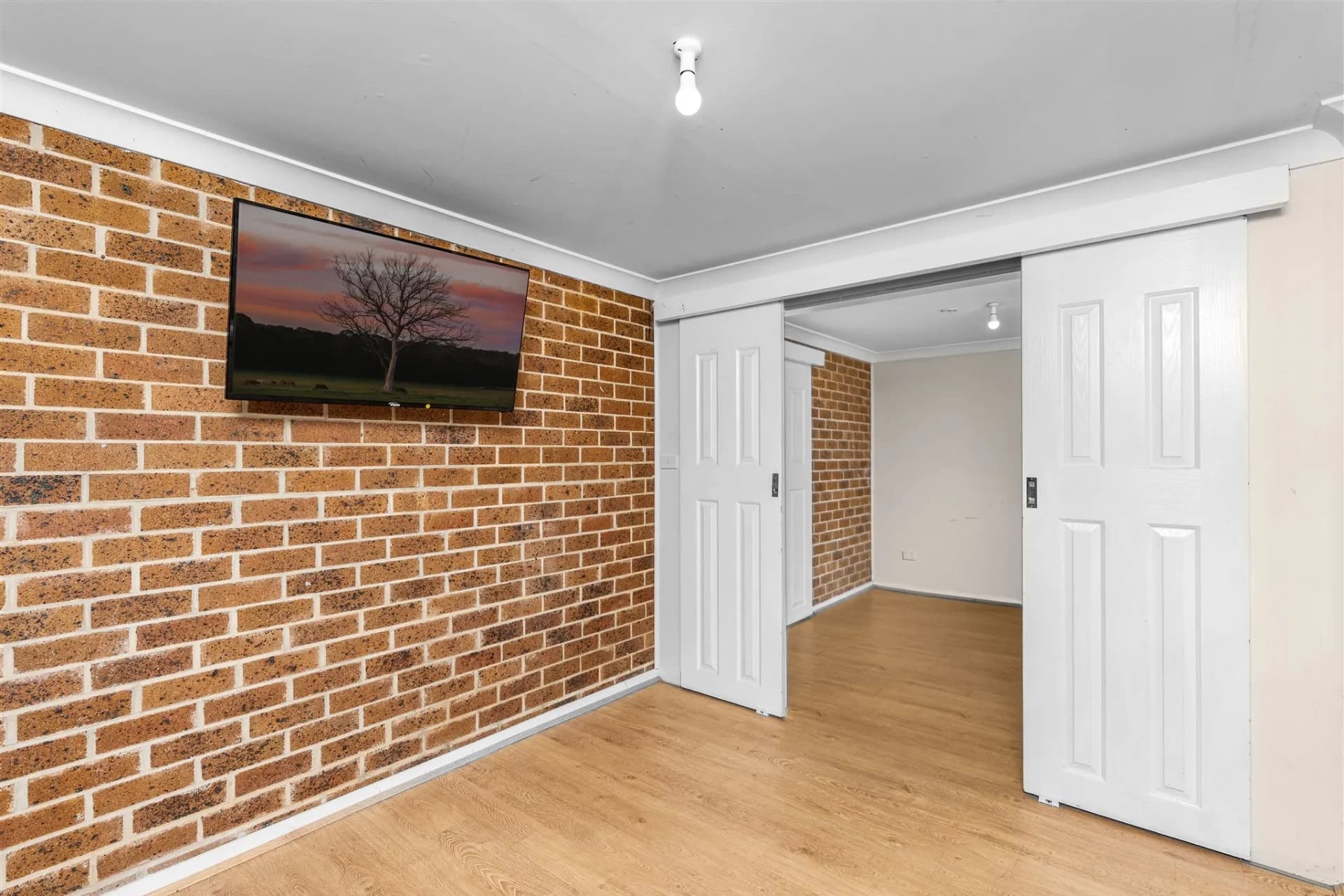 27 Ligar Street, Hill Top - Thumbnail 4