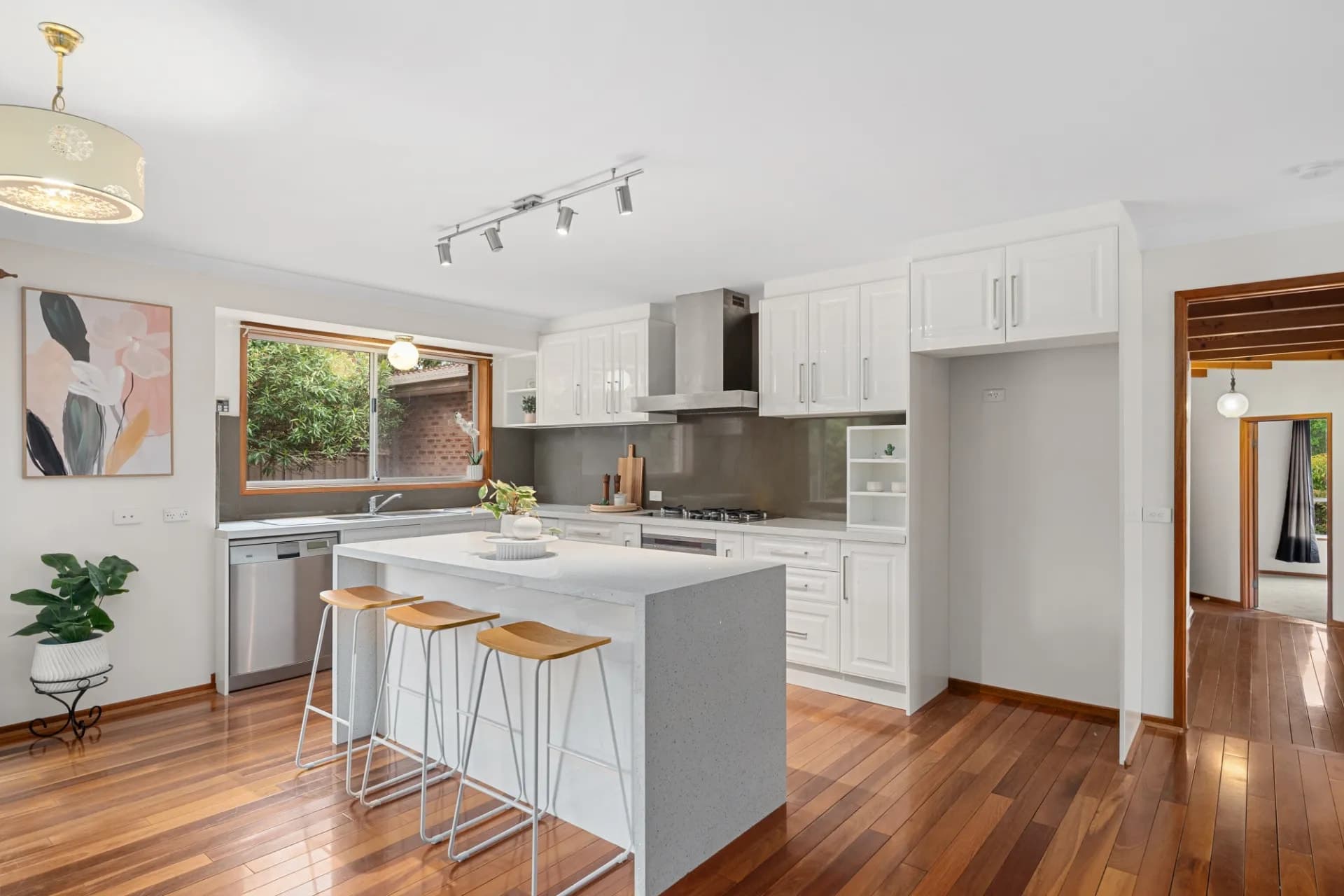 4 Thake Place, Lyneham - Thumbnail 3