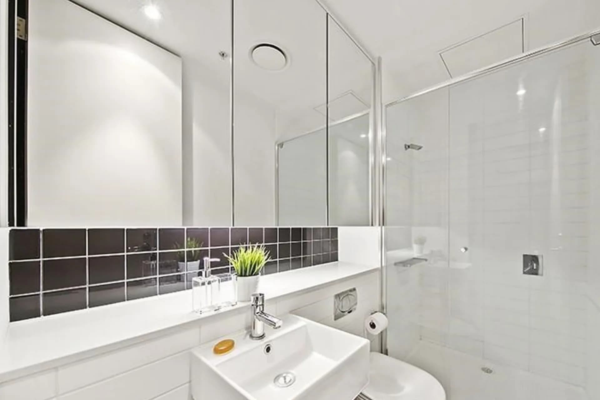 306/32 Bray Street, South Yarra - Thumbnail 5