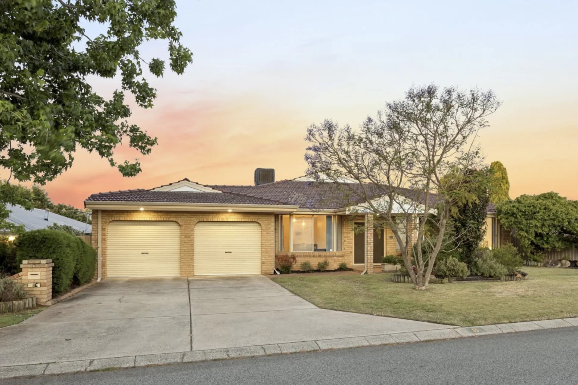 8 Bluebay Hill, Ballajura - Image 1