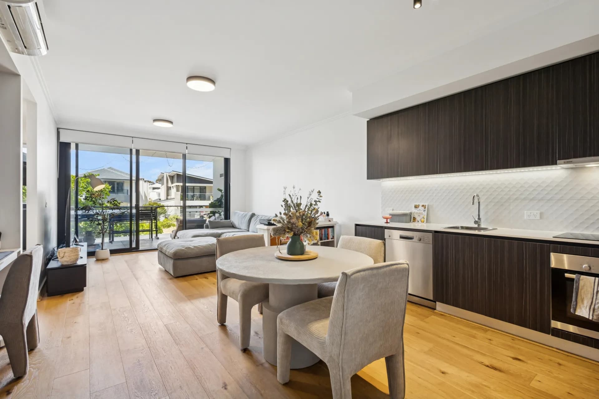7/77 Orsino Boulevard, North Coogee - Thumbnail 2