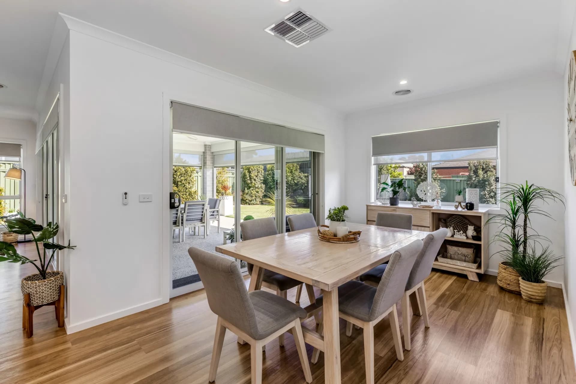 16 Argyll Drive, Junortoun - Thumbnail 4