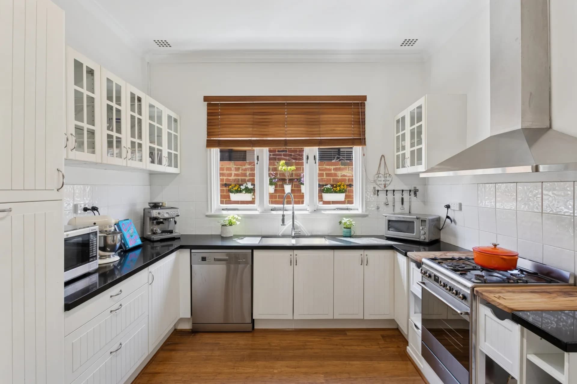 2 Olive Street, Guildford, Guildford - Thumbnail 5