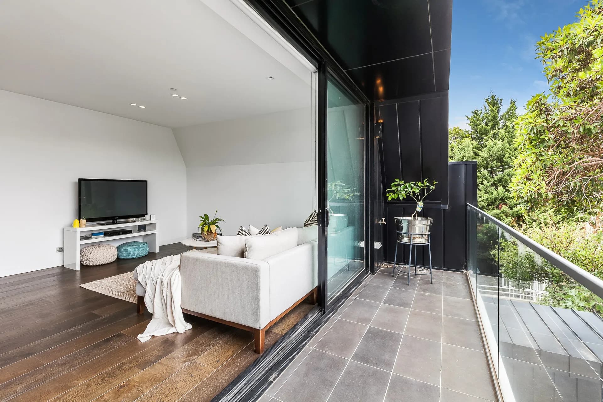 106/186 Bay Street, Brighton., Brighton - Thumbnail 2