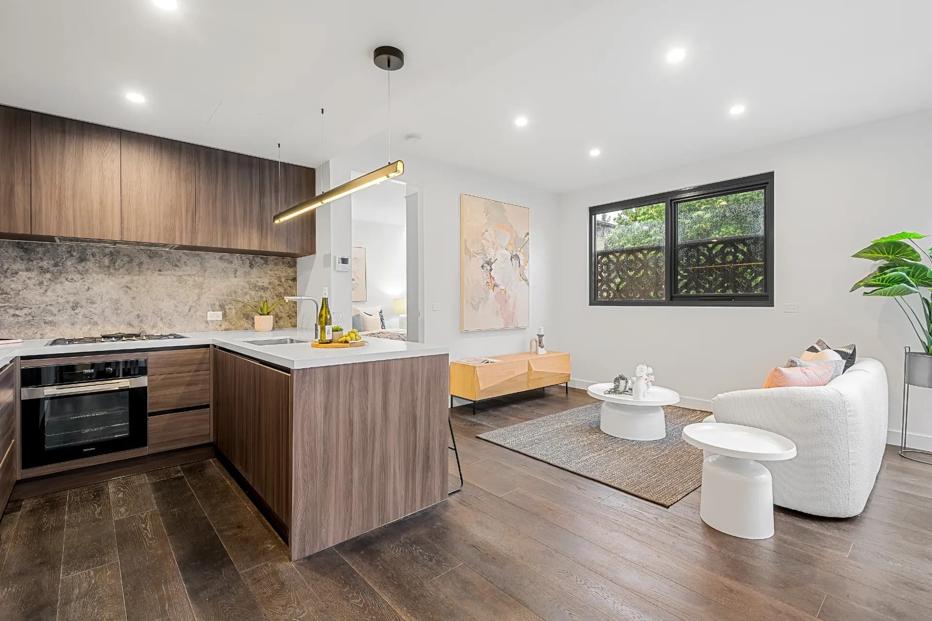 103/24 Linacre  Road, Hampton - Thumbnail 3