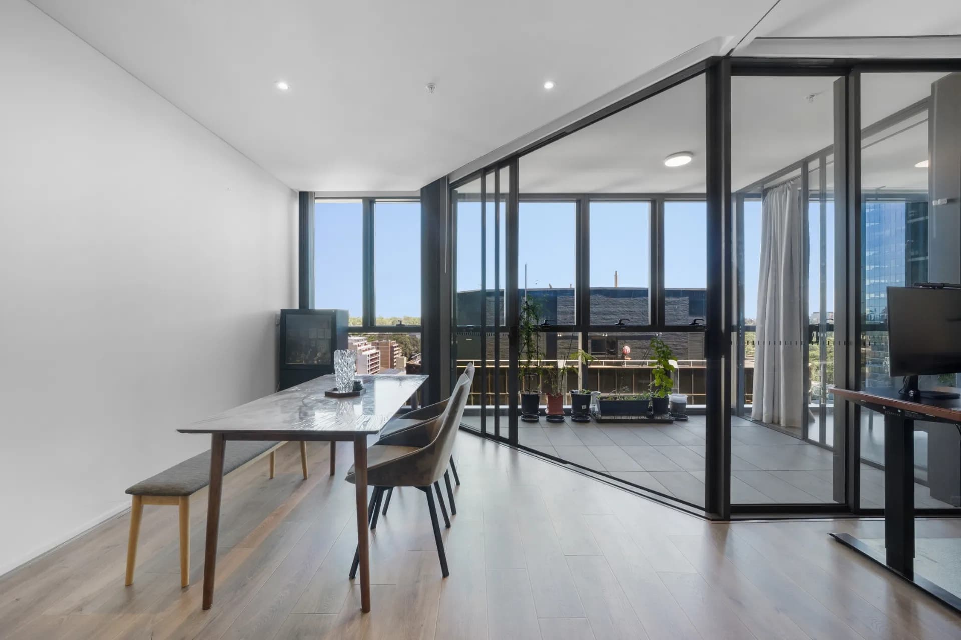 1202/45 Macquarie Street, Parramatta - Thumbnail 4