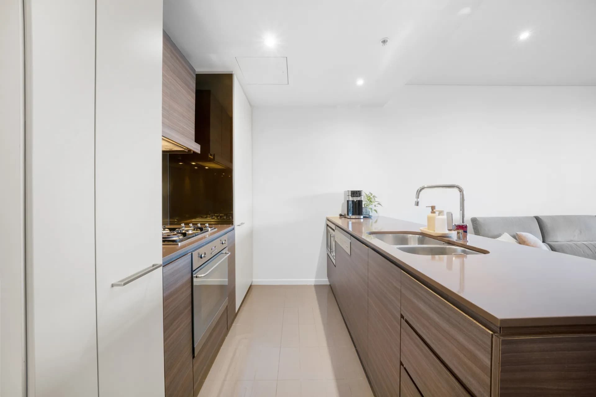 1202/45 Macquarie Street, Parramatta - Thumbnail 5