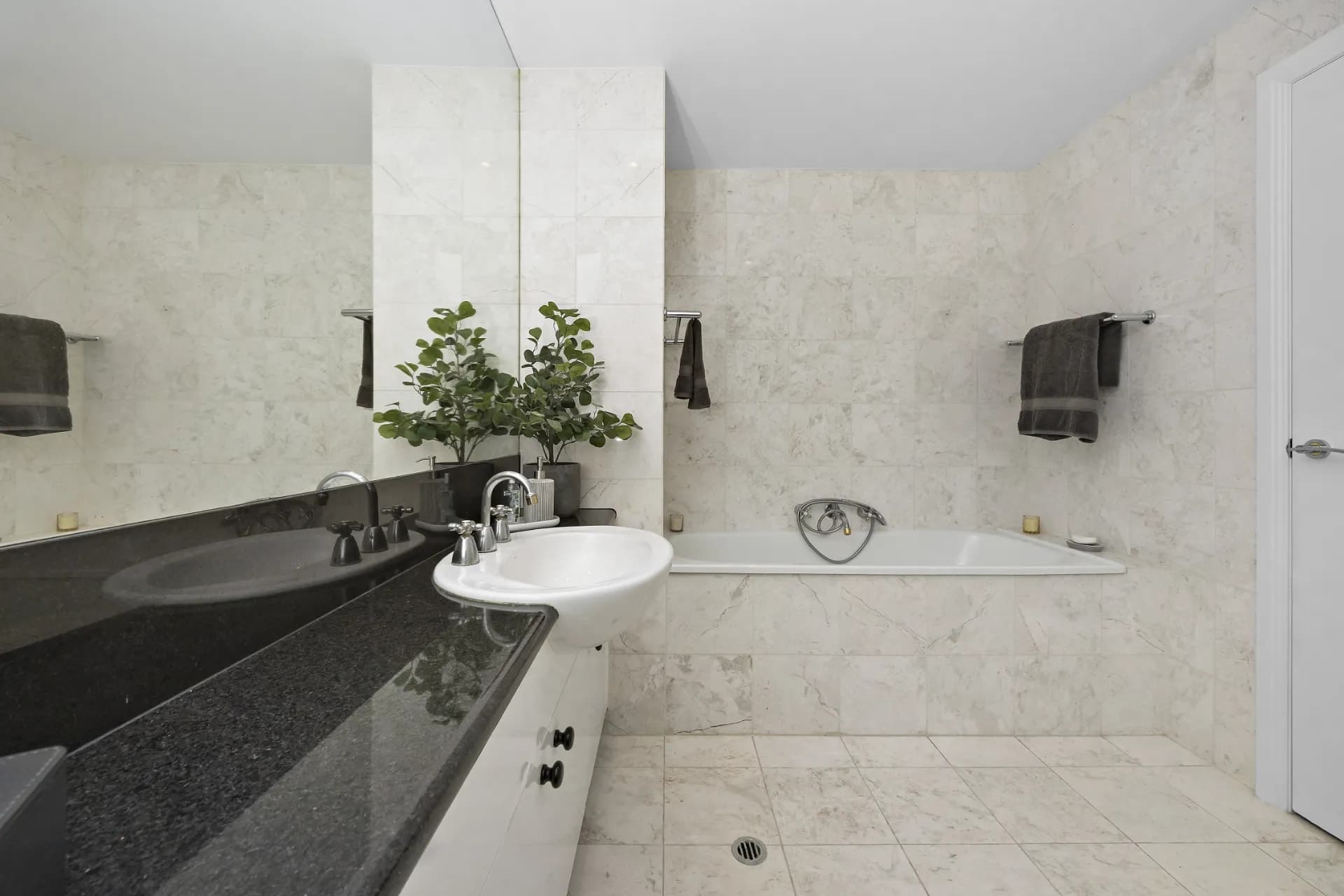 19/85 Alexandra Avenue, South Yarra., South Yarra - Thumbnail 8