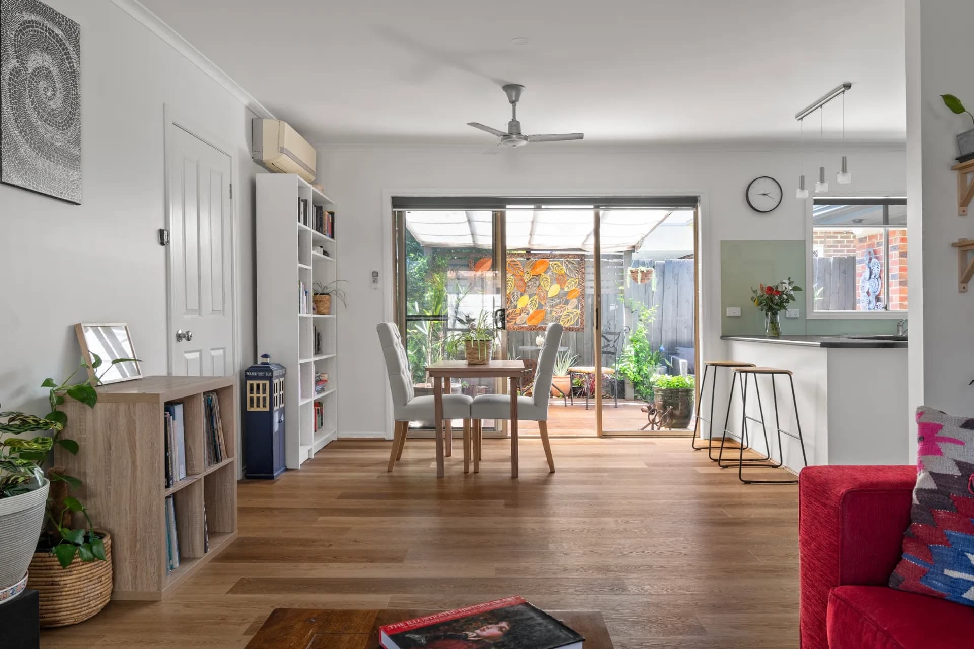 4/10-12 Lawson Parade, Heidelberg Heights - Thumbnail 3