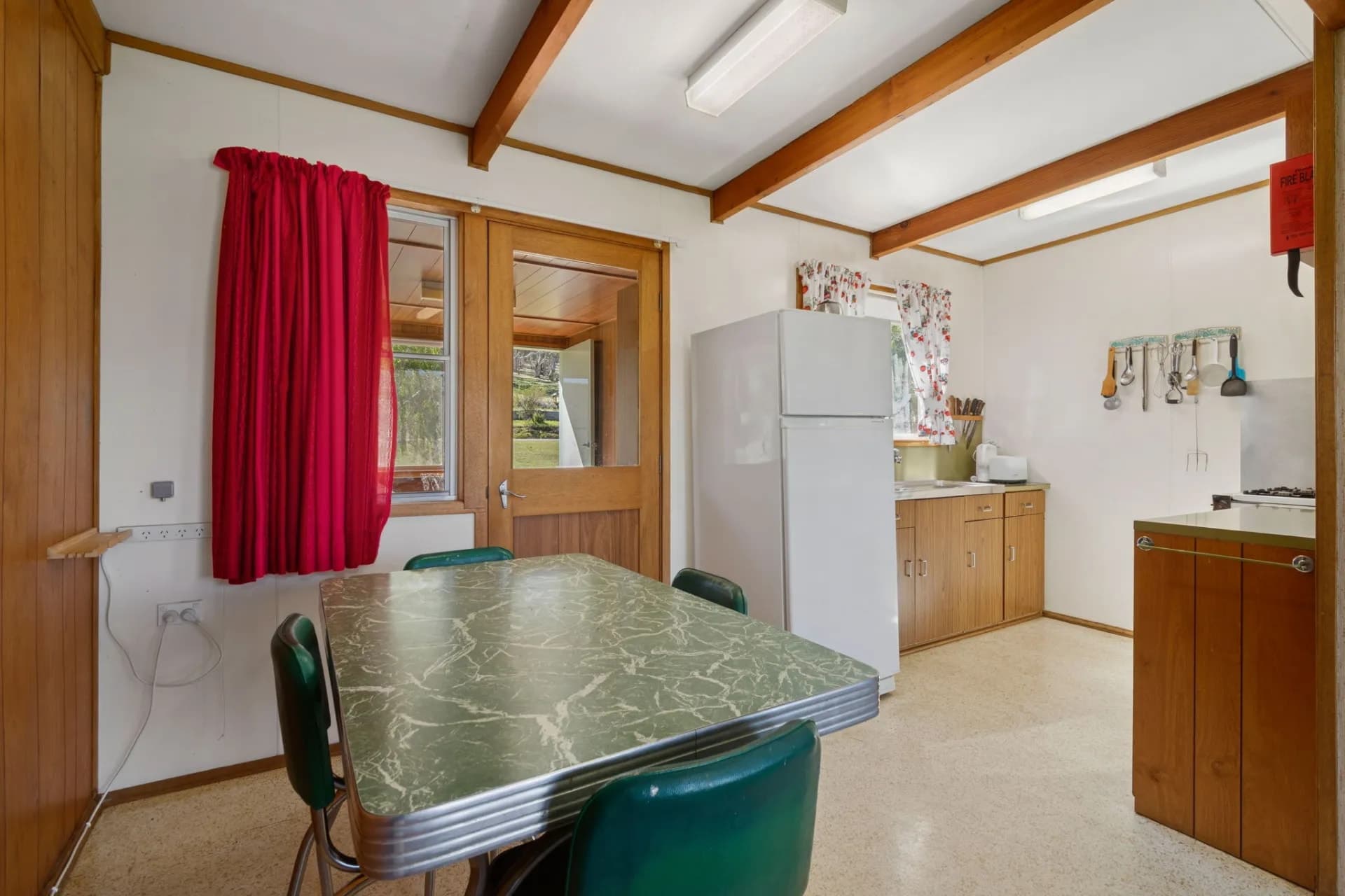 56 Illawong  Road, Anglers Reach - Thumbnail 3