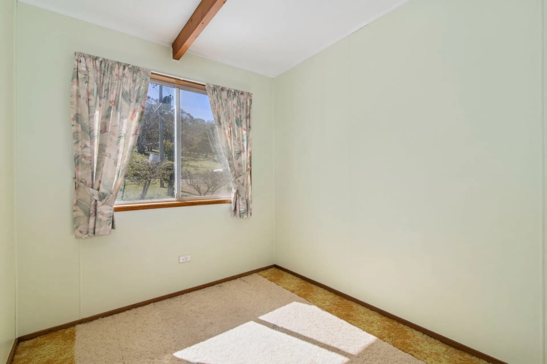 56 Illawong  Road, Anglers Reach - Thumbnail 7