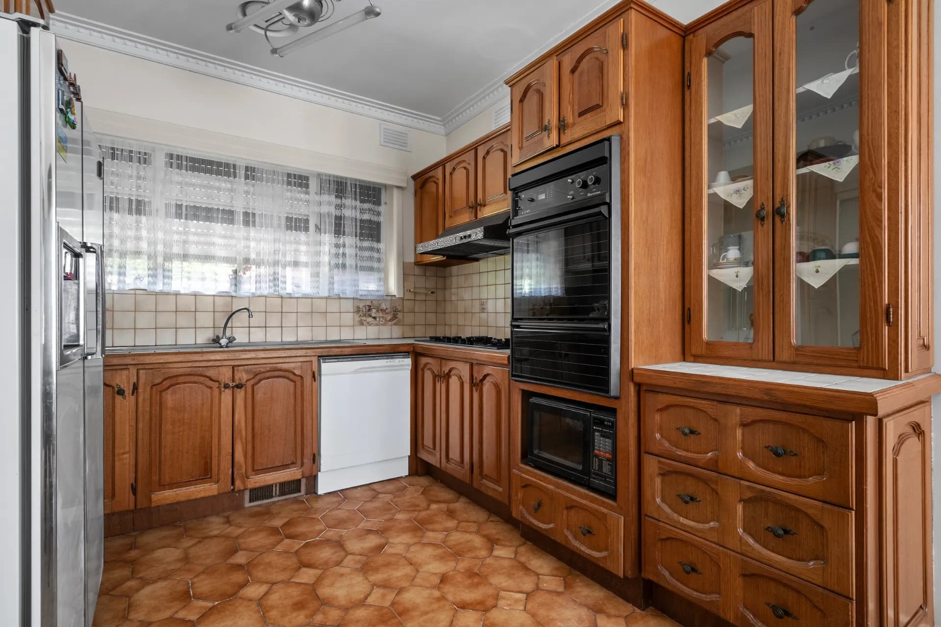 90 Broadhurst Avenue, Reservoir, VIC, Reservoir - Thumbnail 5