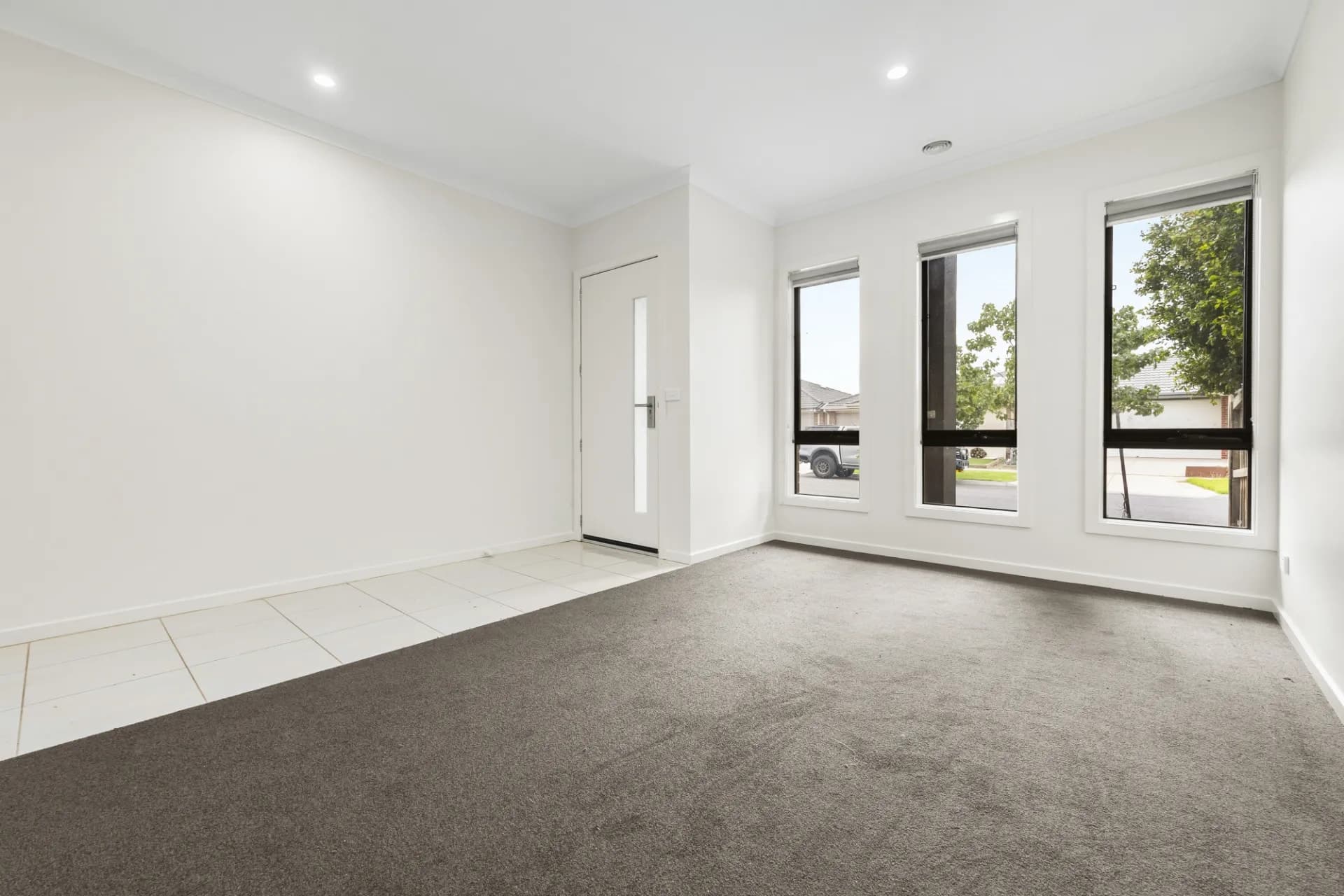 30 Harogen Drive, Werribee., Werribee - Thumbnail 2