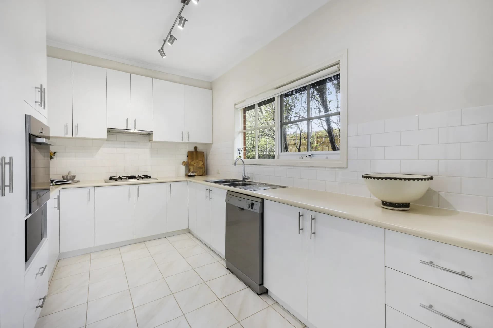 44a Bluff  Road, Black Rock - Thumbnail 5