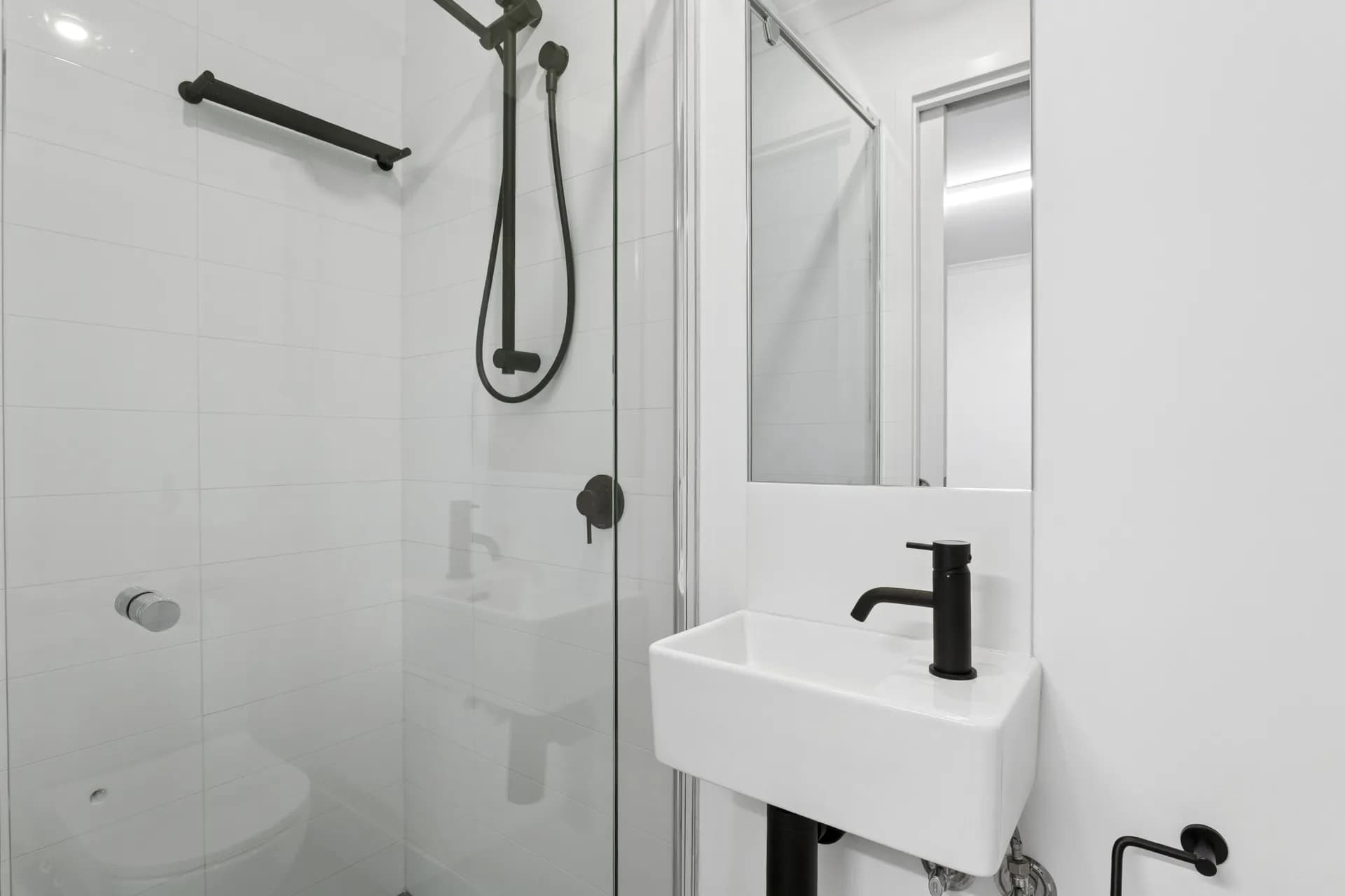 32/128 Easty Street, Phillip., Phillip - Thumbnail 6