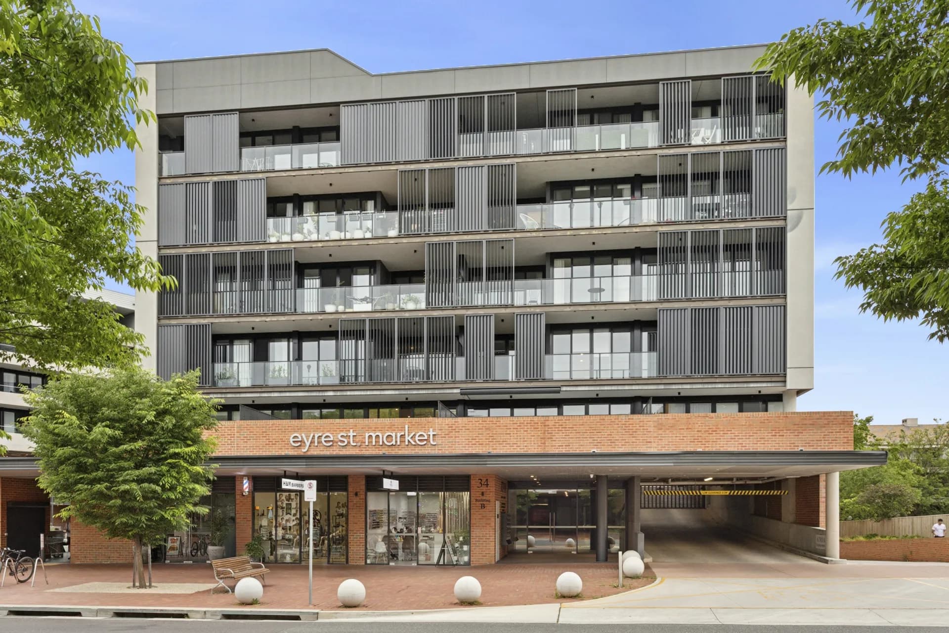 235/34 Eyre Street, Kingston - Thumbnail 3