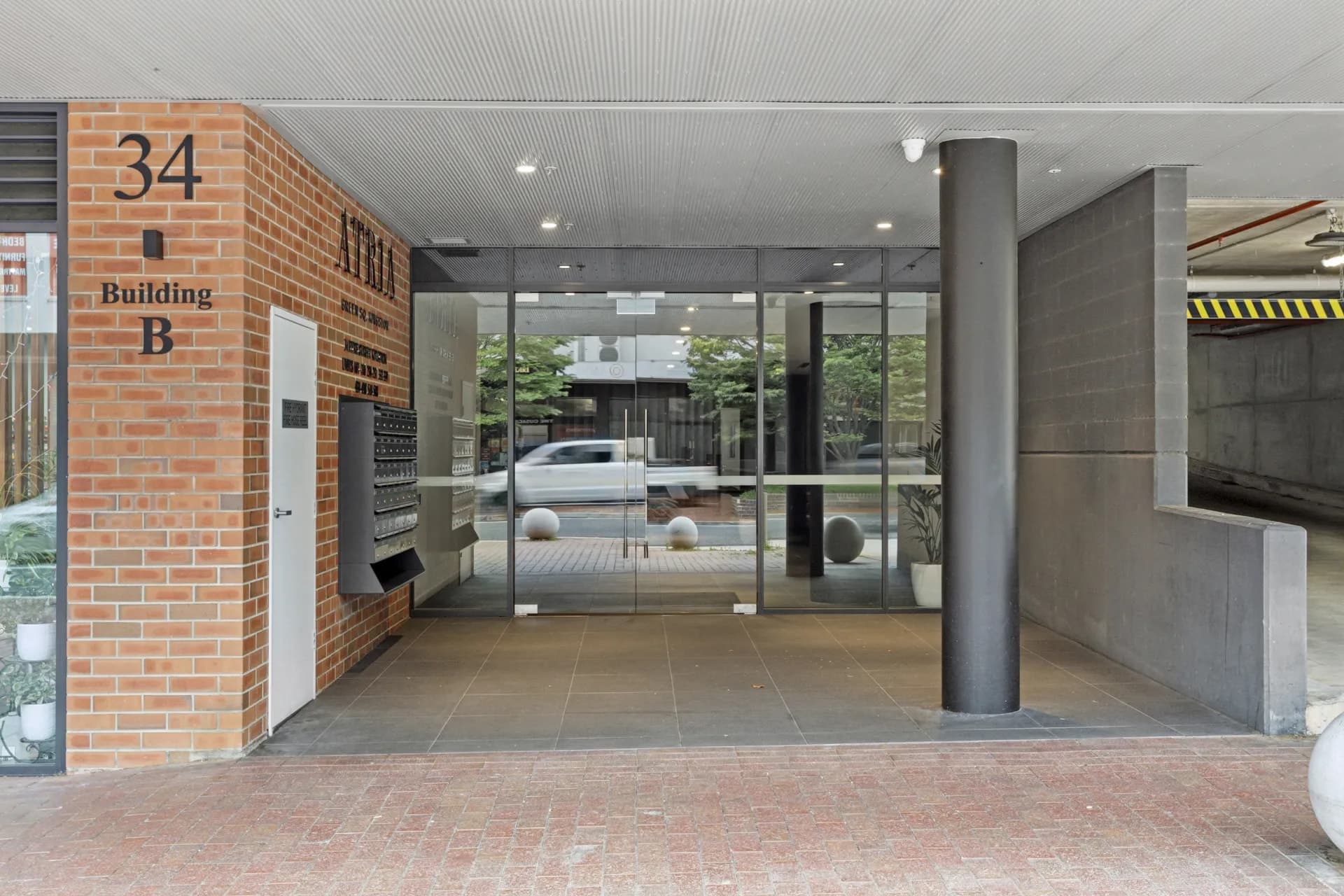 235/34 Eyre Street, Kingston - Thumbnail 4