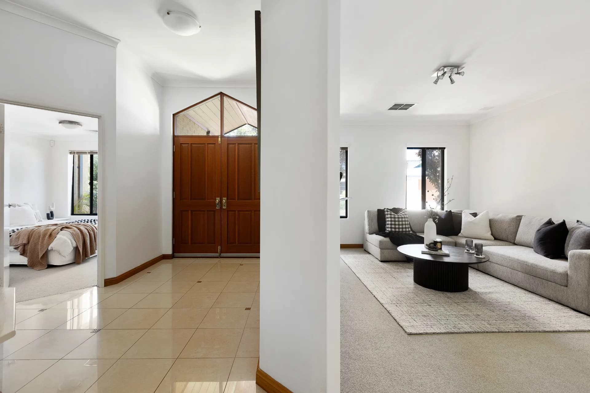 9 Heliconia Turn, Stirling - Thumbnail 2