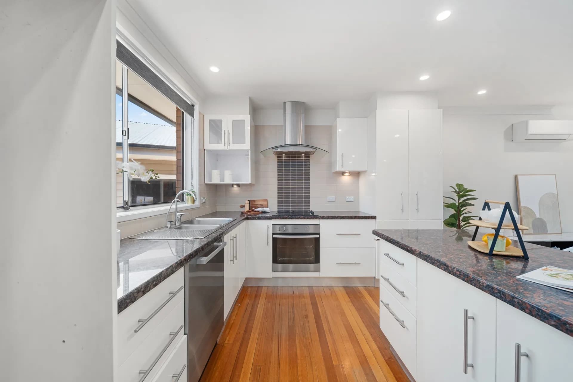 41 Cavill Close, Holt, ACT, Holt - Thumbnail 4