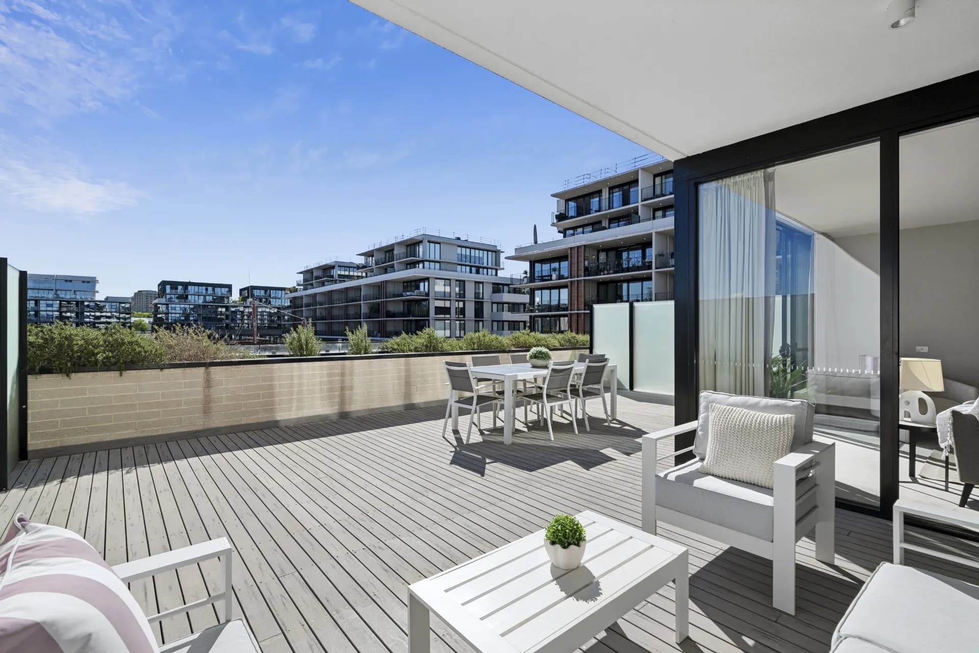 11/14 Trevillian Quay, Kingston., Kingston - Image 1