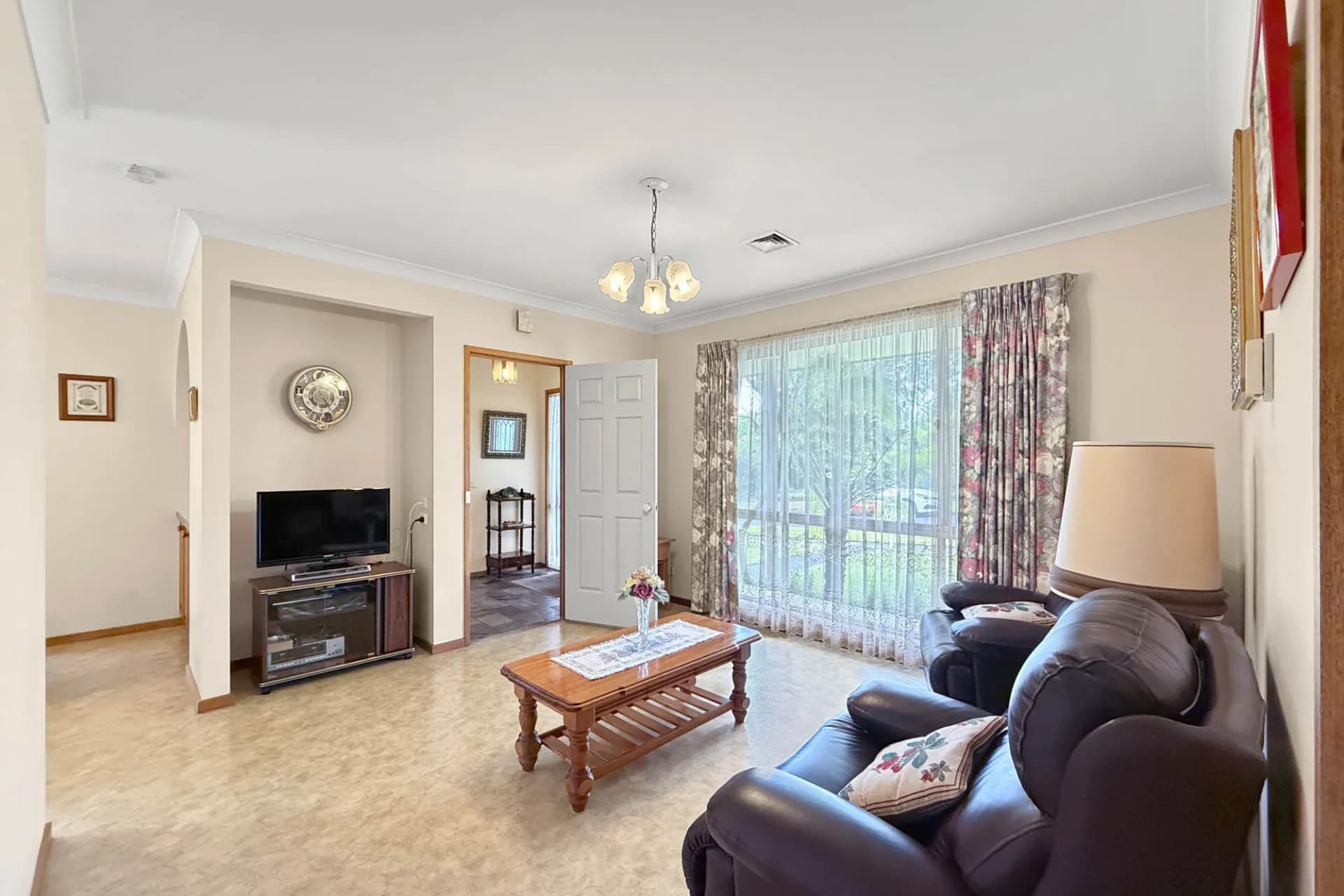 1 Grevillea  Court, Warragul - Thumbnail 3
