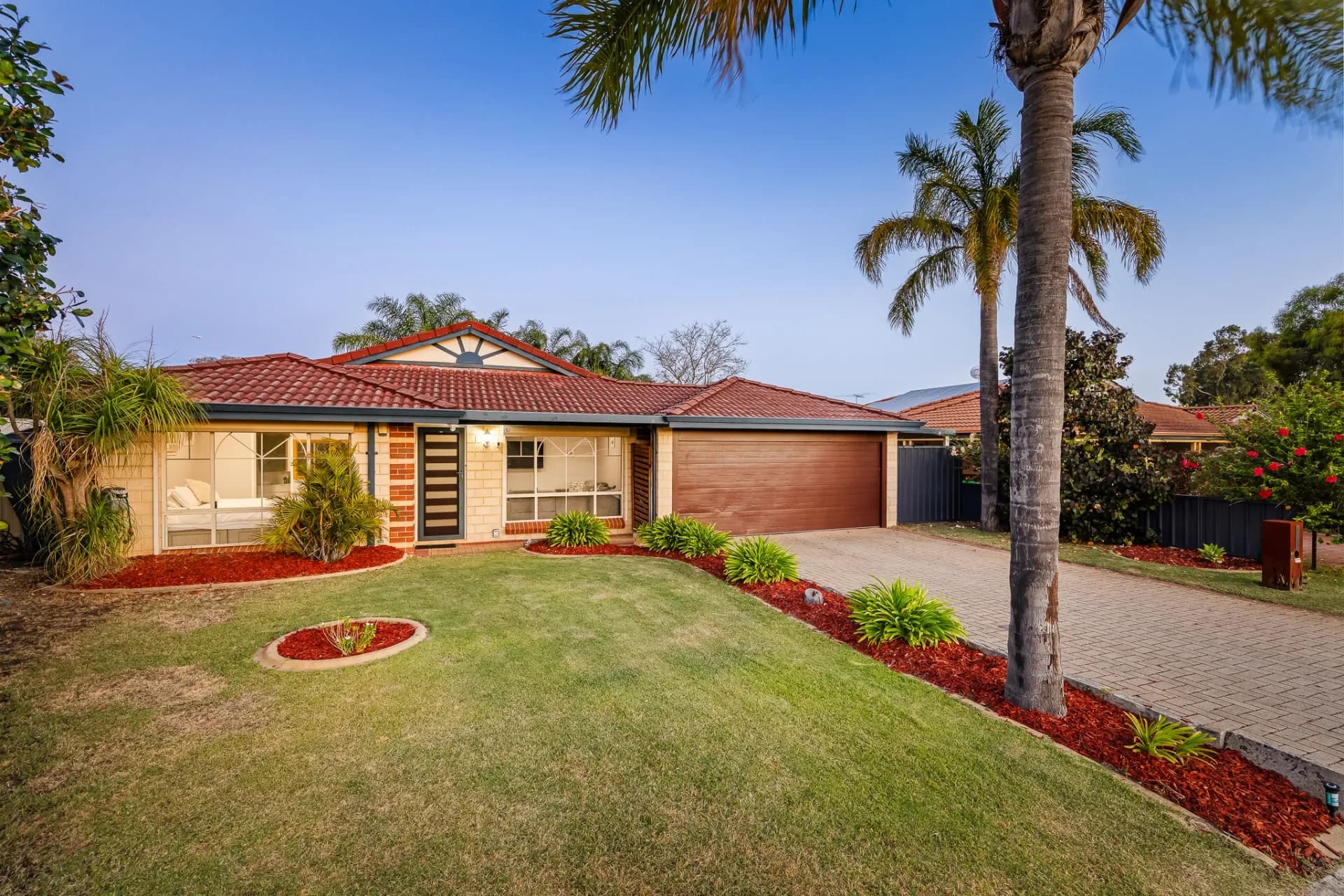 11 Blanc Close, Caversham - Image 1
