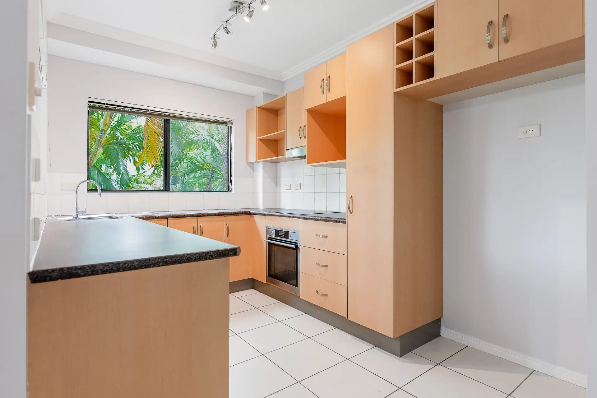 Unit 9/19 Upward Street, Parramatta Park - Thumbnail 3