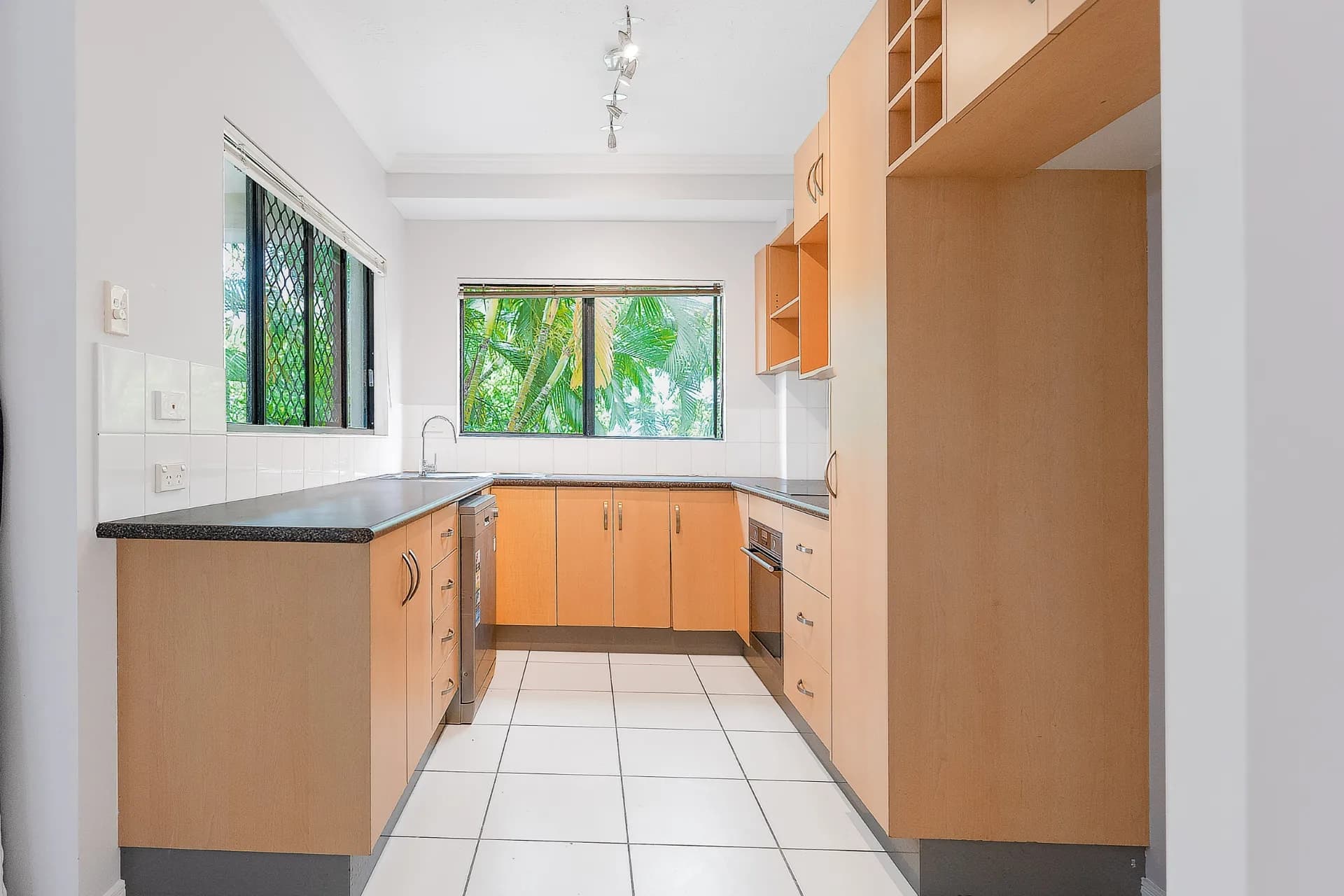 Unit 9/19 Upward Street, Parramatta Park - Thumbnail 5