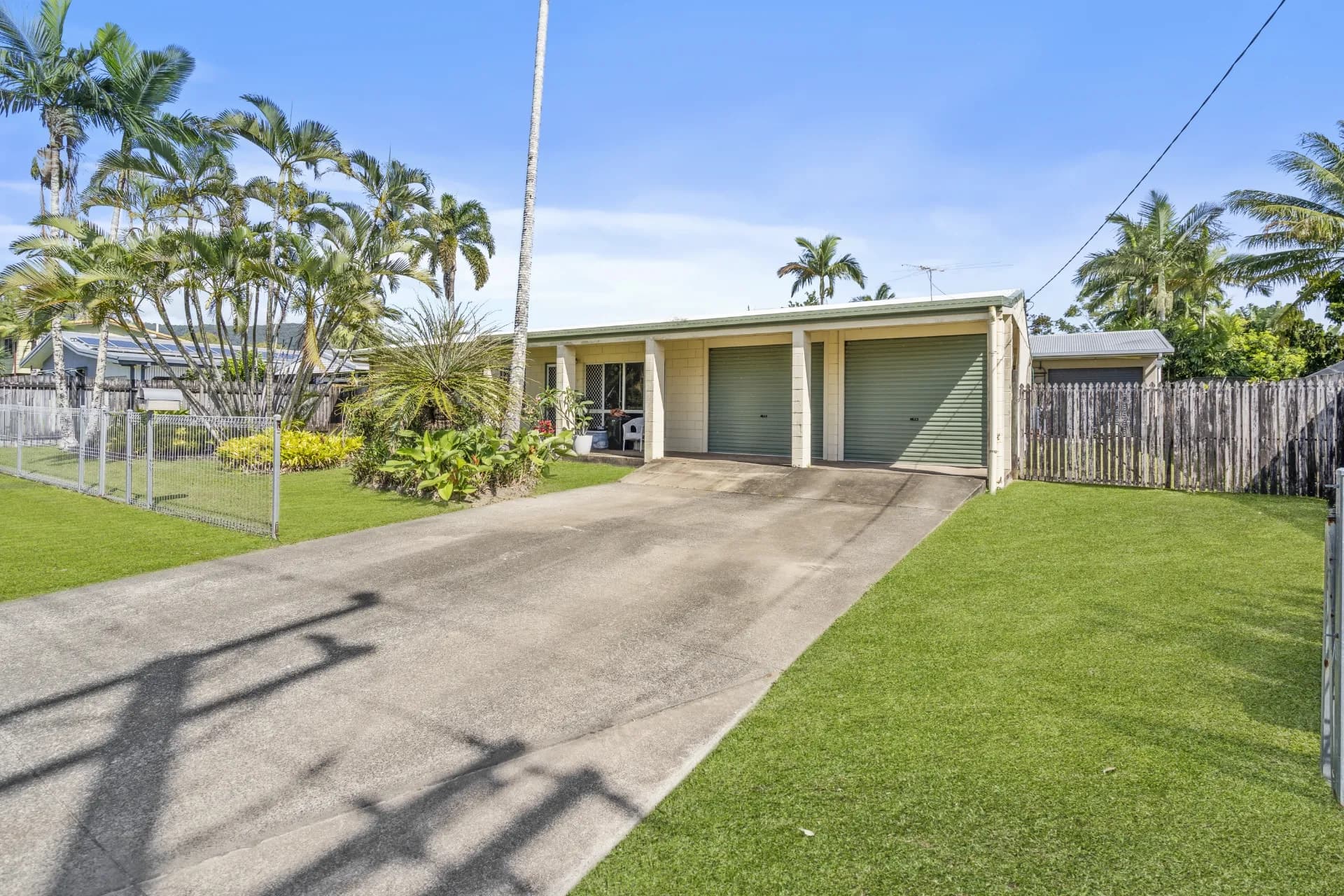 14 Kavieng Street, Trinity Beach - Thumbnail 2