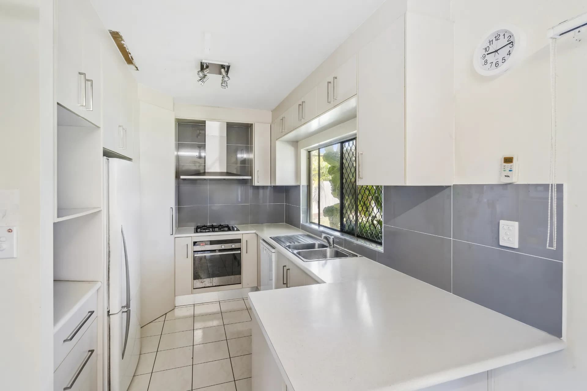 14 Kavieng Street, Trinity Beach - Thumbnail 3