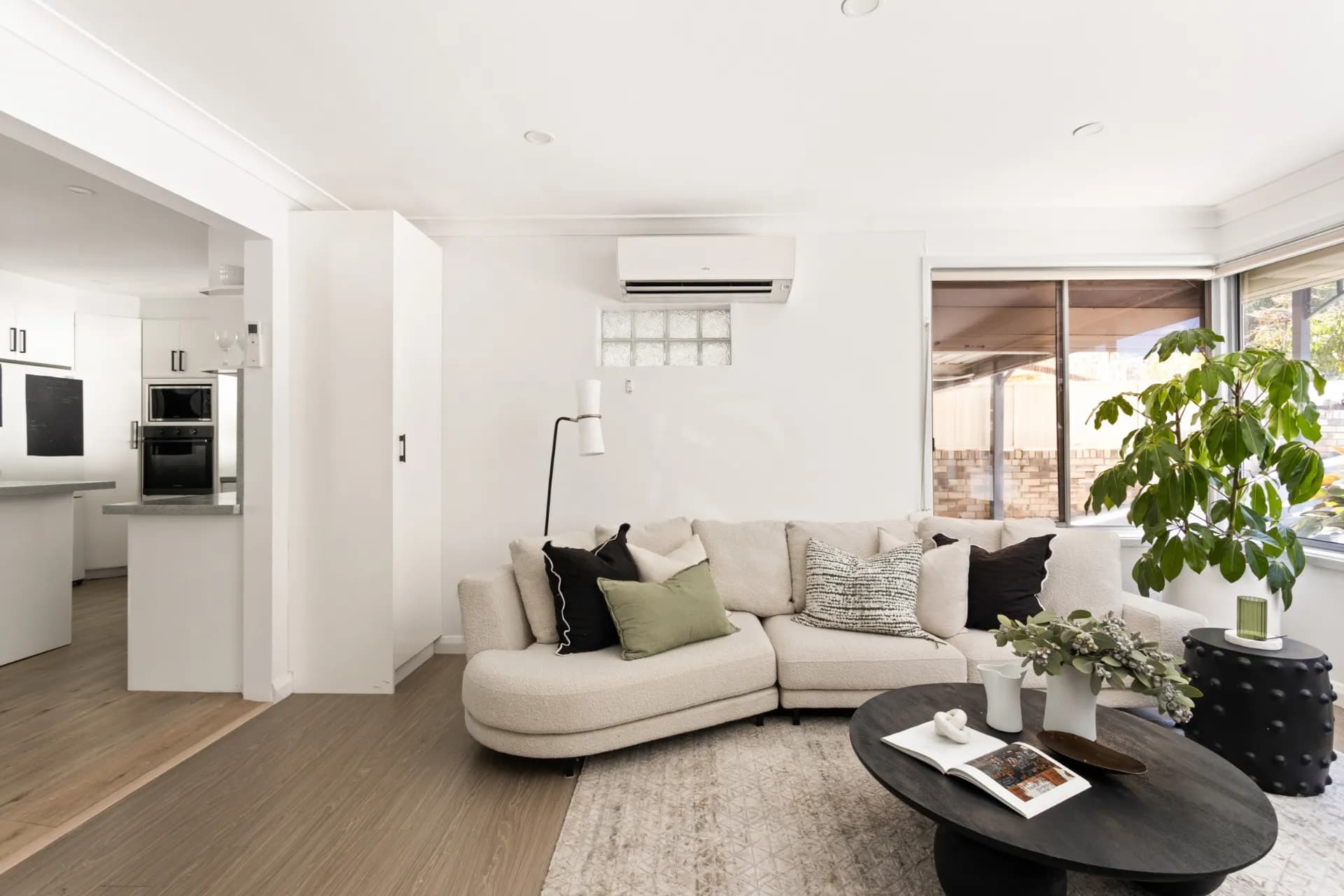 7 Hazel Street, Georges Hall, NSW, Georges Hall - Thumbnail 3