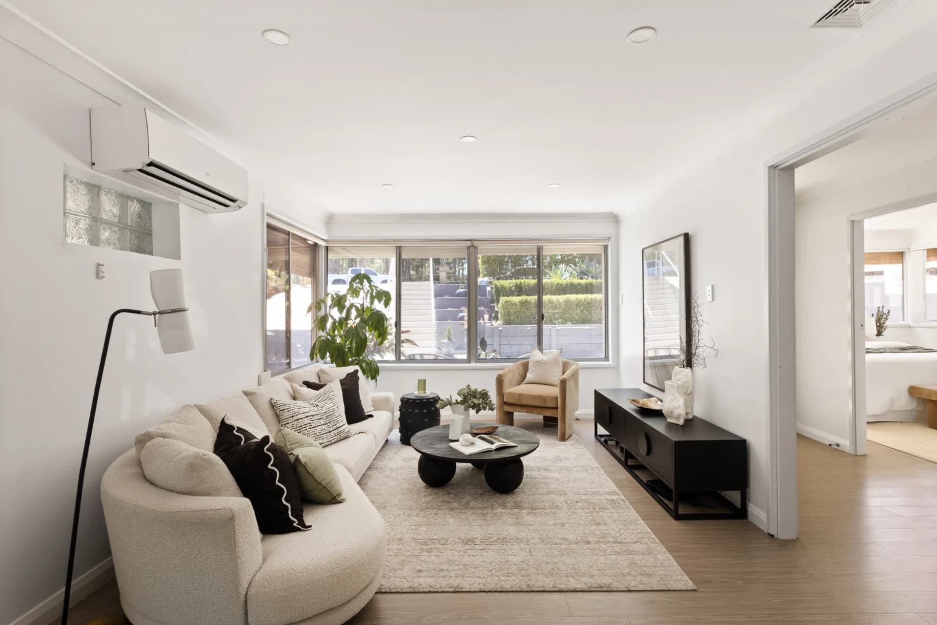 7 Hazel Street, Georges Hall, NSW, Georges Hall - Thumbnail 4