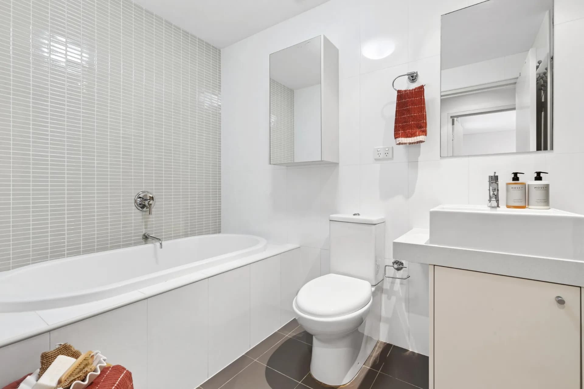 13/24 Waratah Street, Mona Vale., Mona Vale - Thumbnail 6