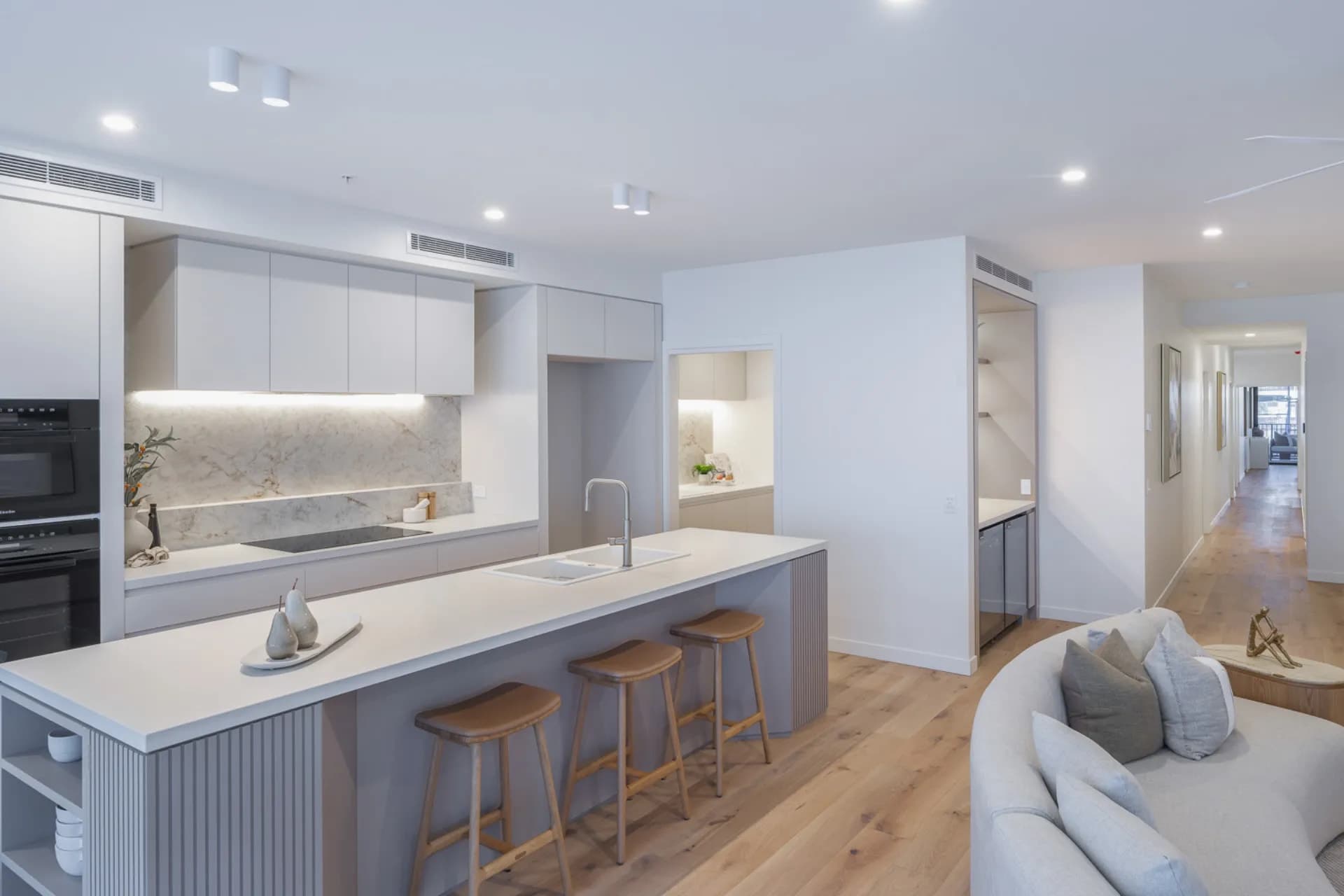 Unit 104/16 Woodcliffe  Crescent, Woody Point, QLD, Woody Point - Thumbnail 4