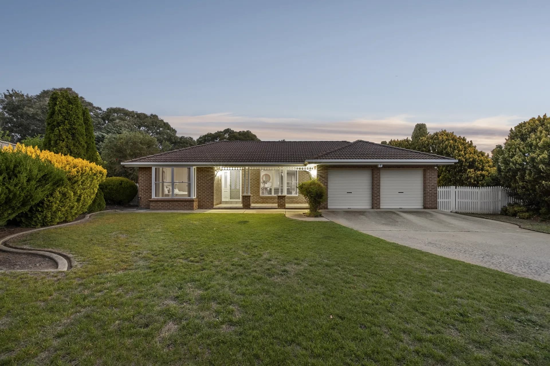 5 Coachwood Avenue, Jerrabomberra., Jerrabomberra - Image 1