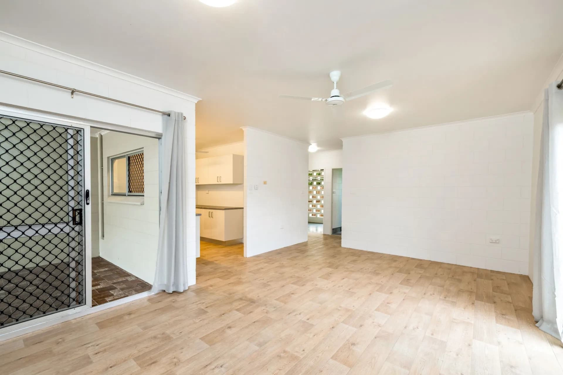 8 Kambara Street, White Rock - Thumbnail 8