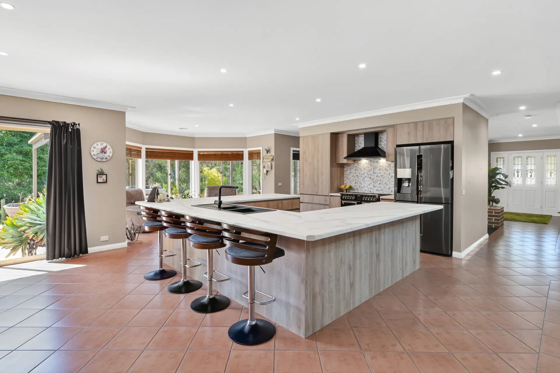 14 Seabrook Avenue, Rosebud., Rosebud - Thumbnail 3