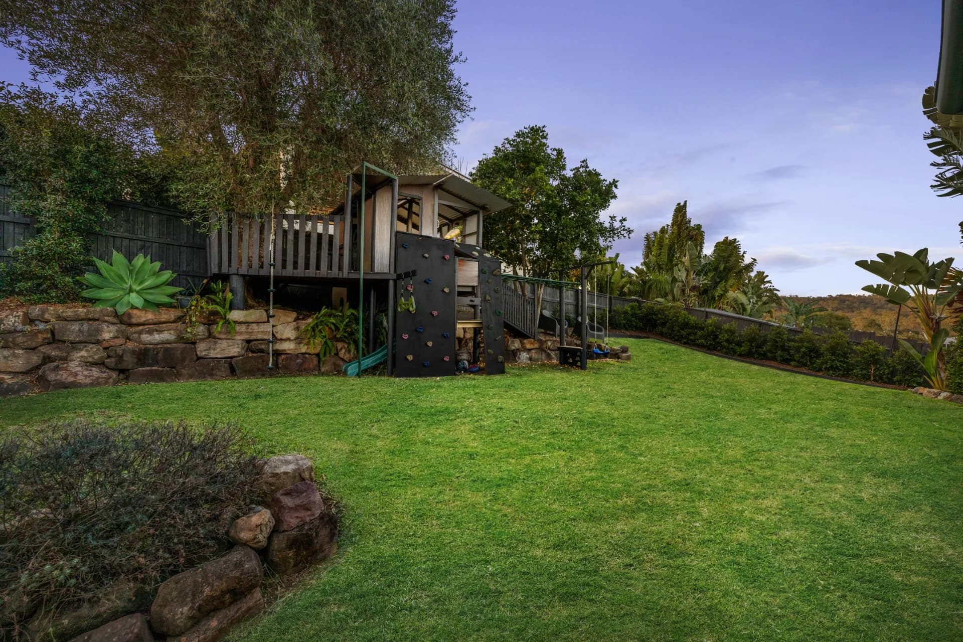 7 Cedarwood  Place, Brookwater - Thumbnail 7