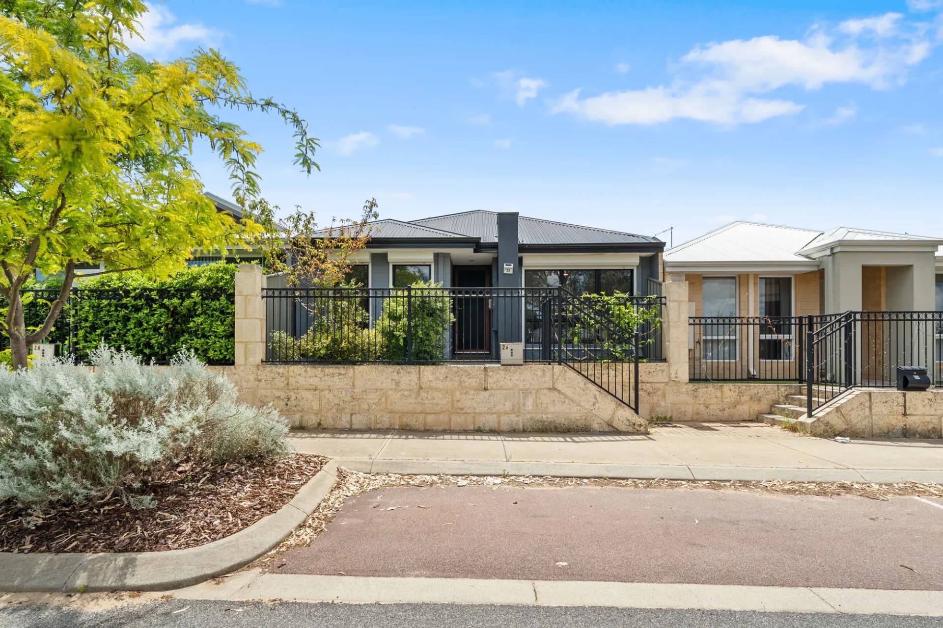 26 Ryhill Crescent, Wellard - Thumbnail 2