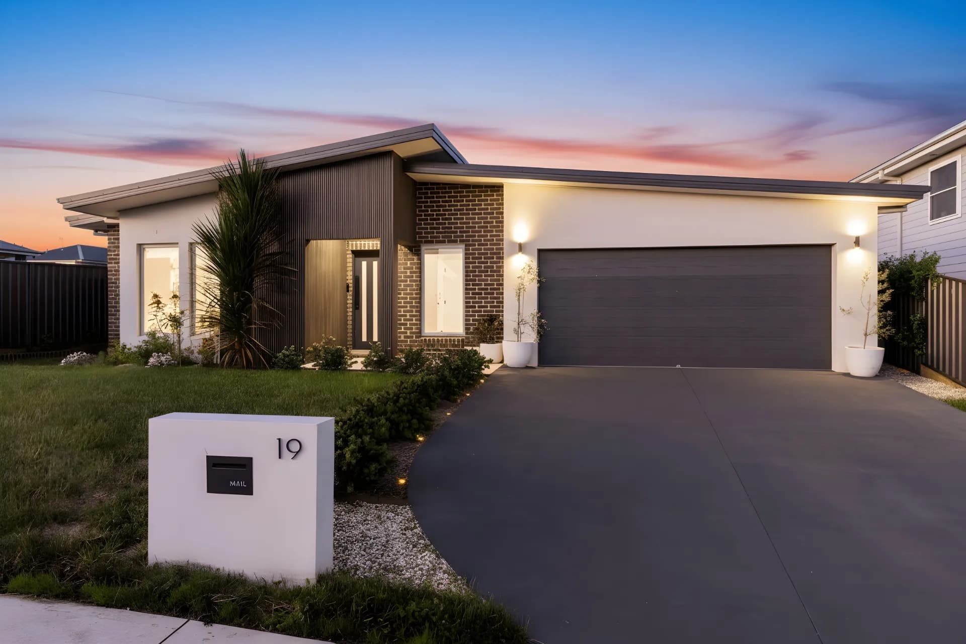 19 Roseteague  Way, Orange - Image 1