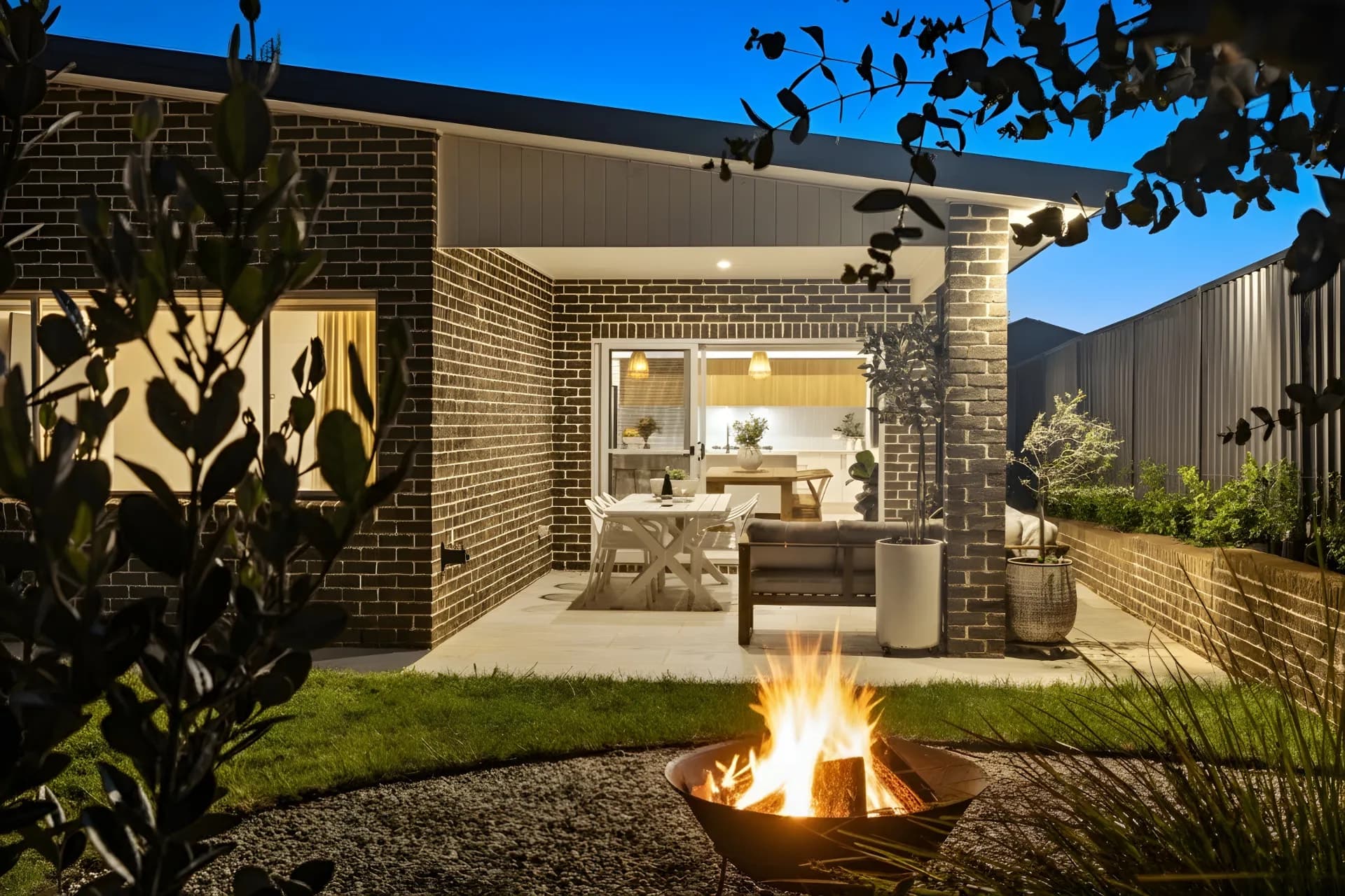 19 Roseteague  Way, Orange - Thumbnail 3