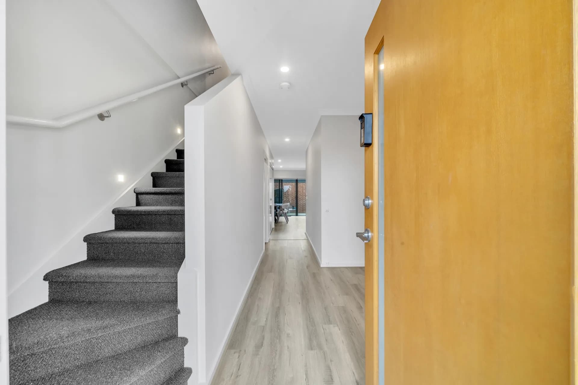 5 Overton Road, Williams Landing - Thumbnail 2