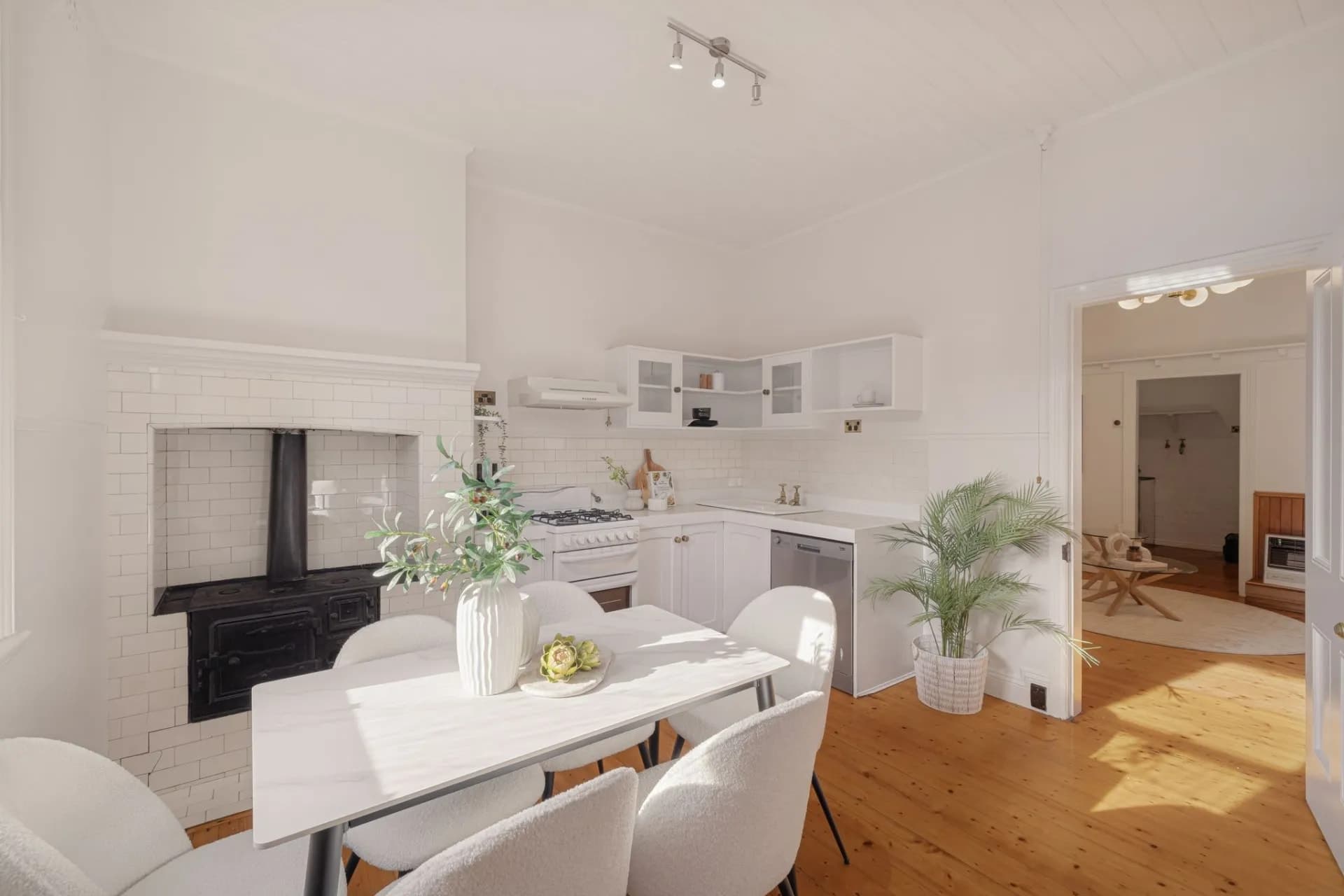 11 Seale Street, Burwood - Thumbnail 6