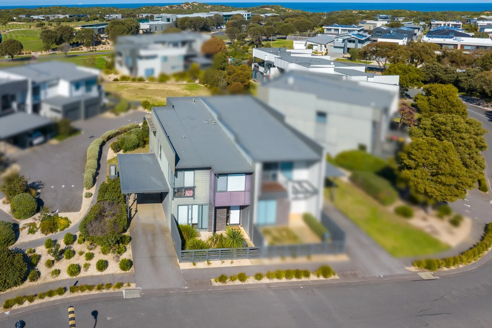 9 Coast Drive, Torquay., Torquay - Thumbnail 2
