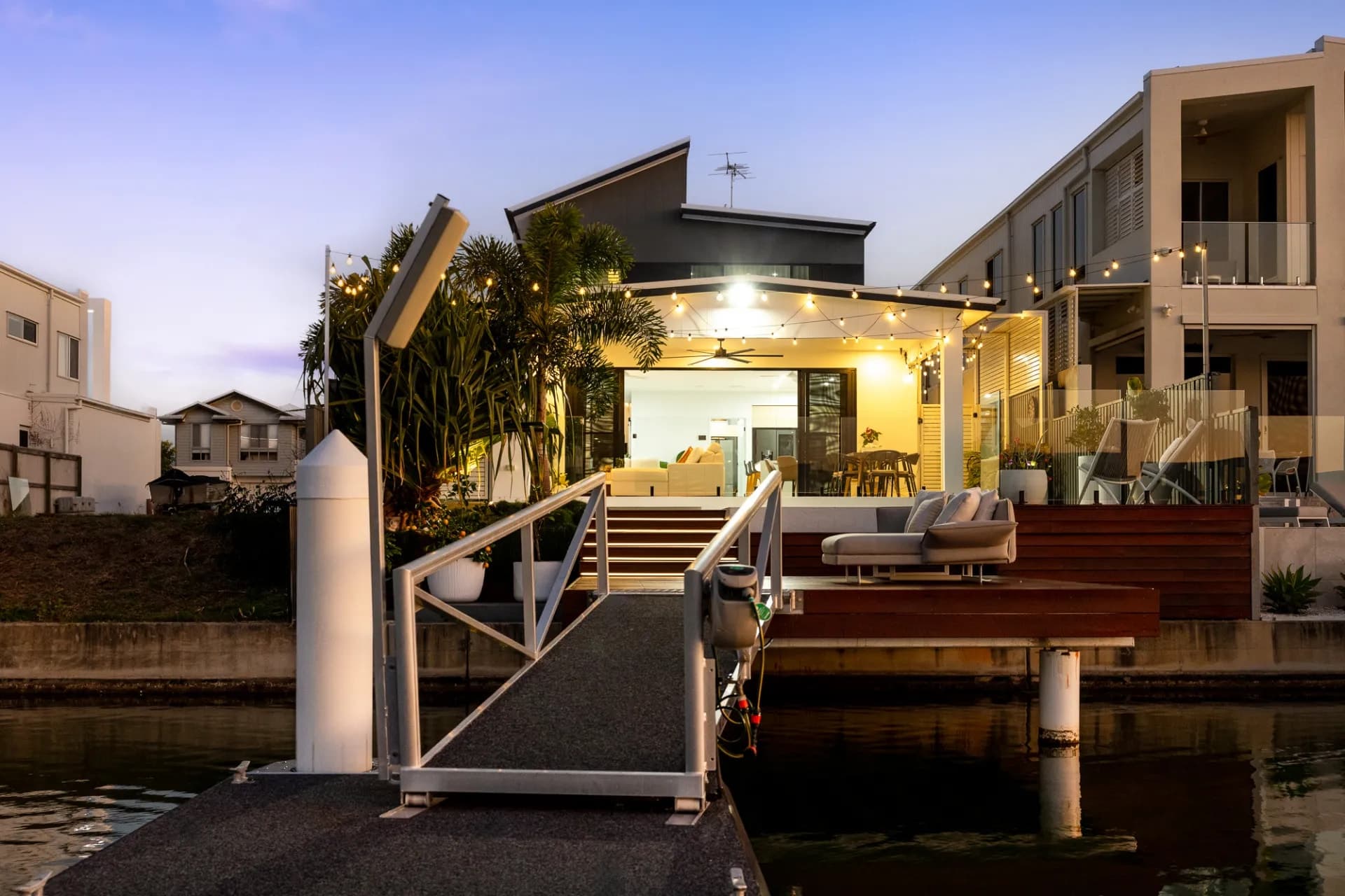 37 Aqua Street, Newport., Newport - Thumbnail 8