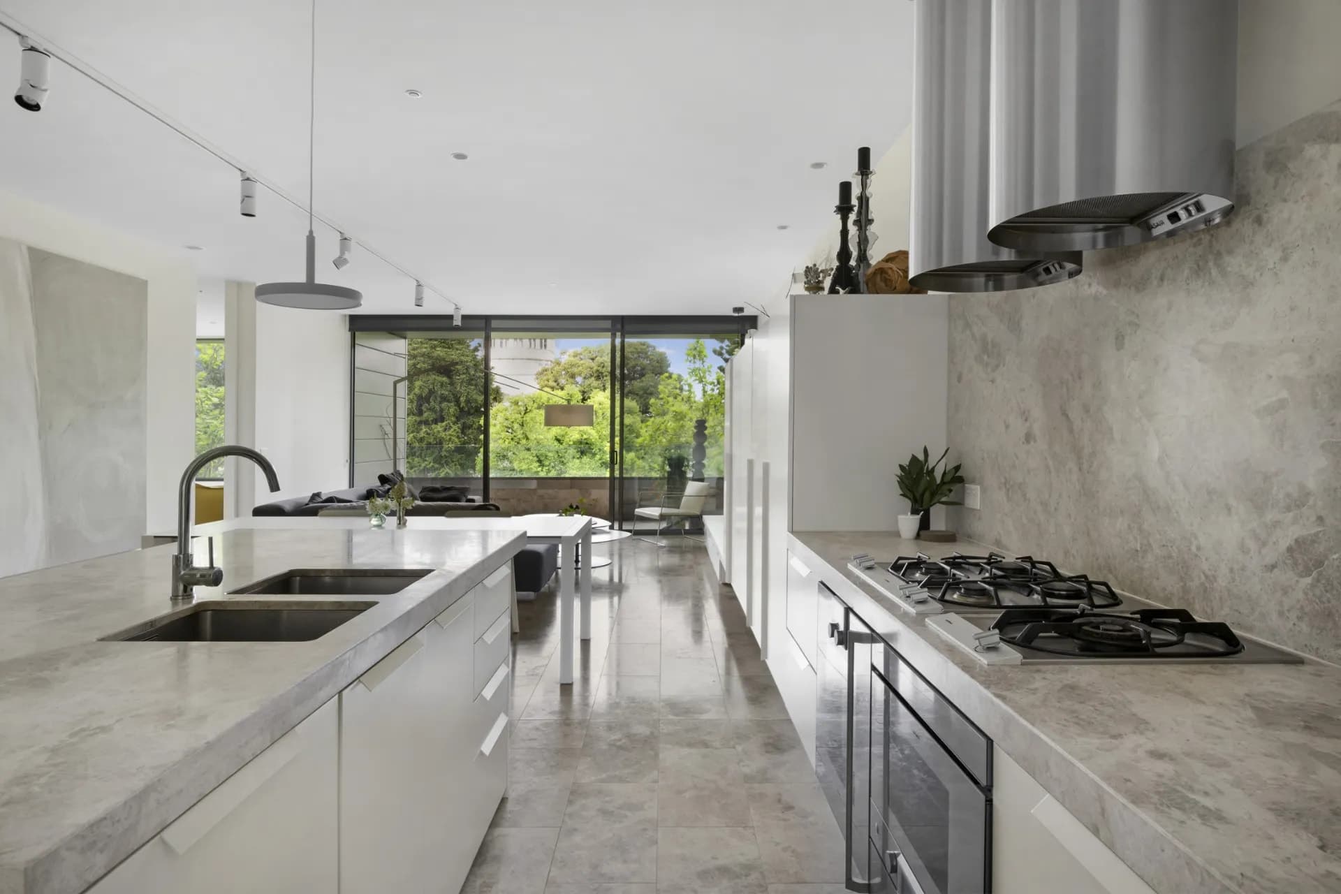 302/85 Rathdowne  Street, Carlton - Thumbnail 5