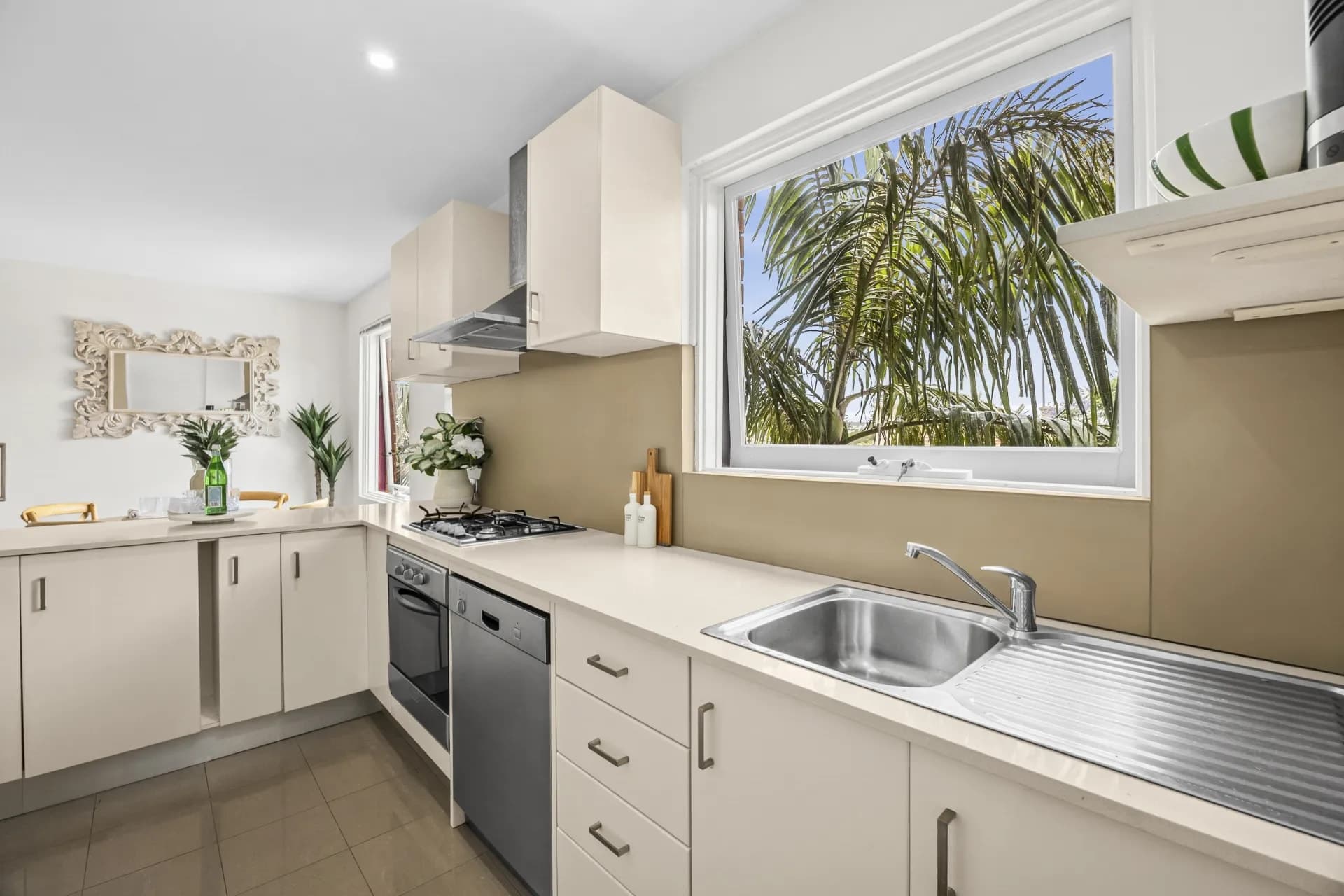 4/7 Kangaroo Street, Manly - Thumbnail 3