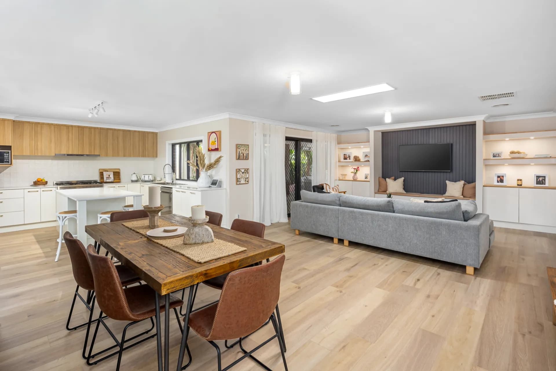 39 Rainbow  Drive, Estella - Thumbnail 2