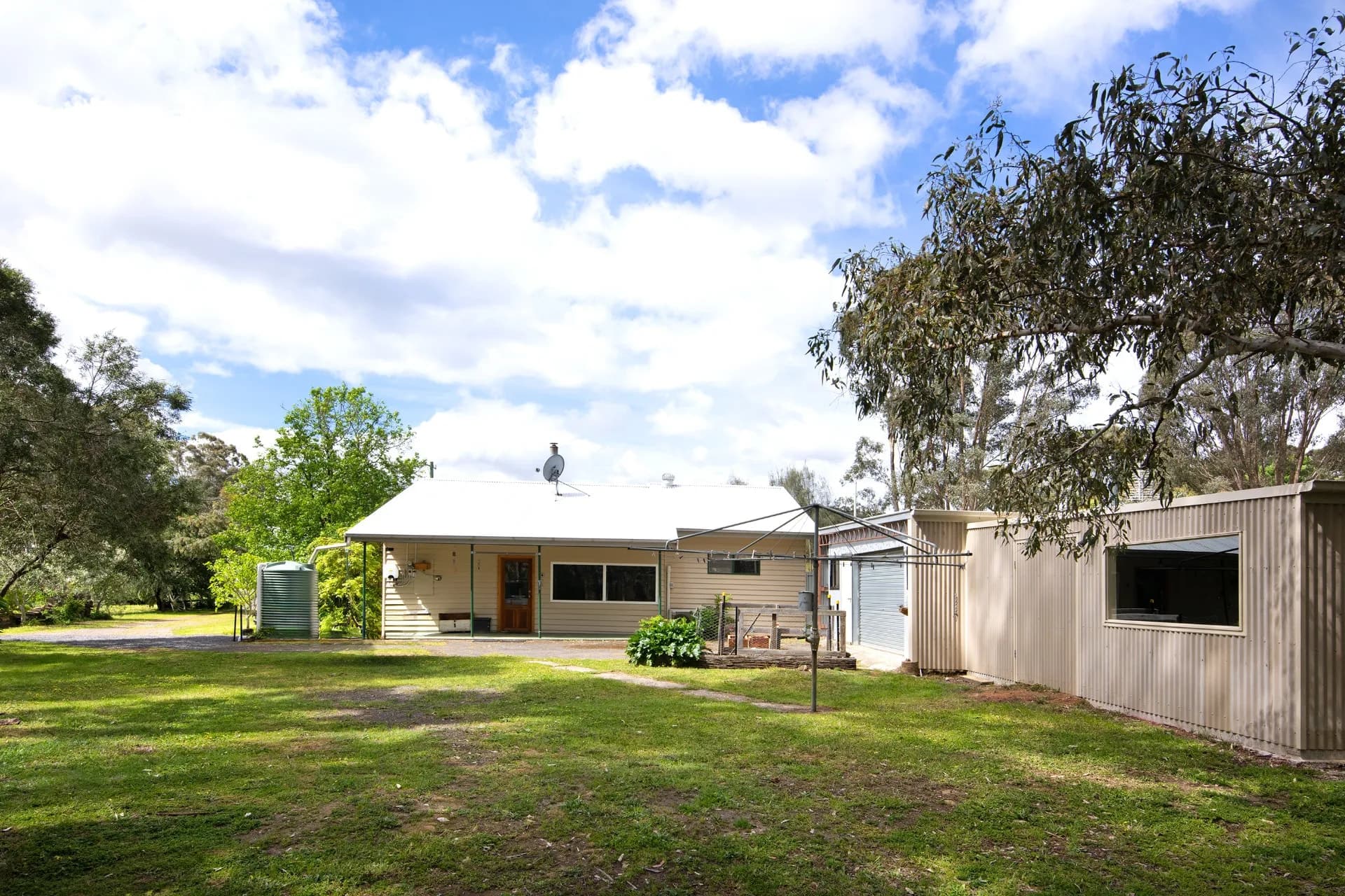 54 Specimen Gully Road, Barkers Creek, VIC, Barkers Creek - Thumbnail 2
